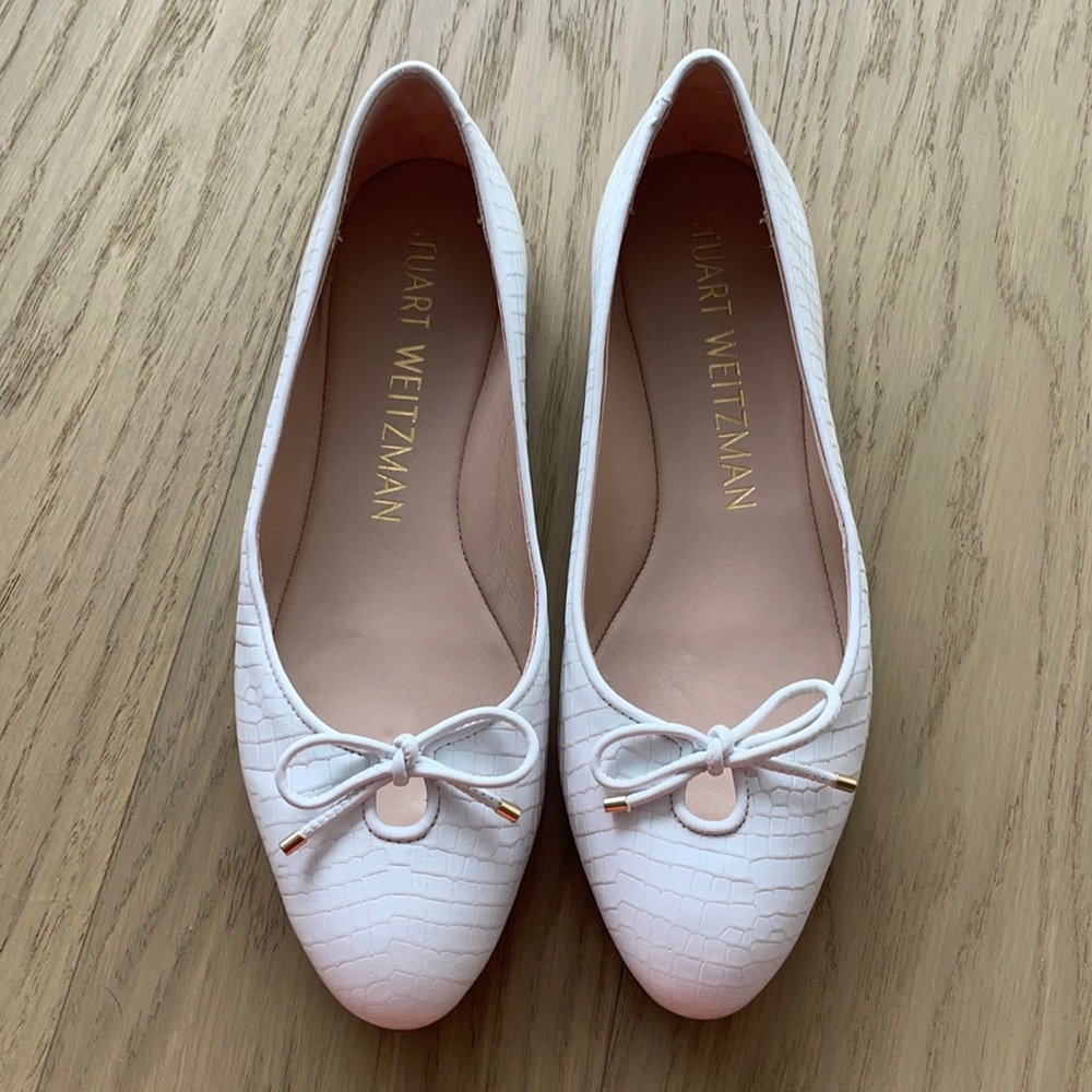 Stuart Weitzman Gabby Croc-Embossed Leather Flats